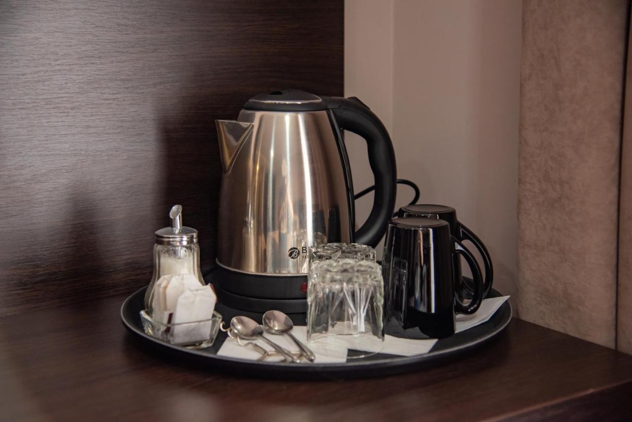 T&S Apart-Hotel TTchernivtsi Extérieur photo
